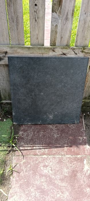 Vendo tijoleira para desocupar 60/60