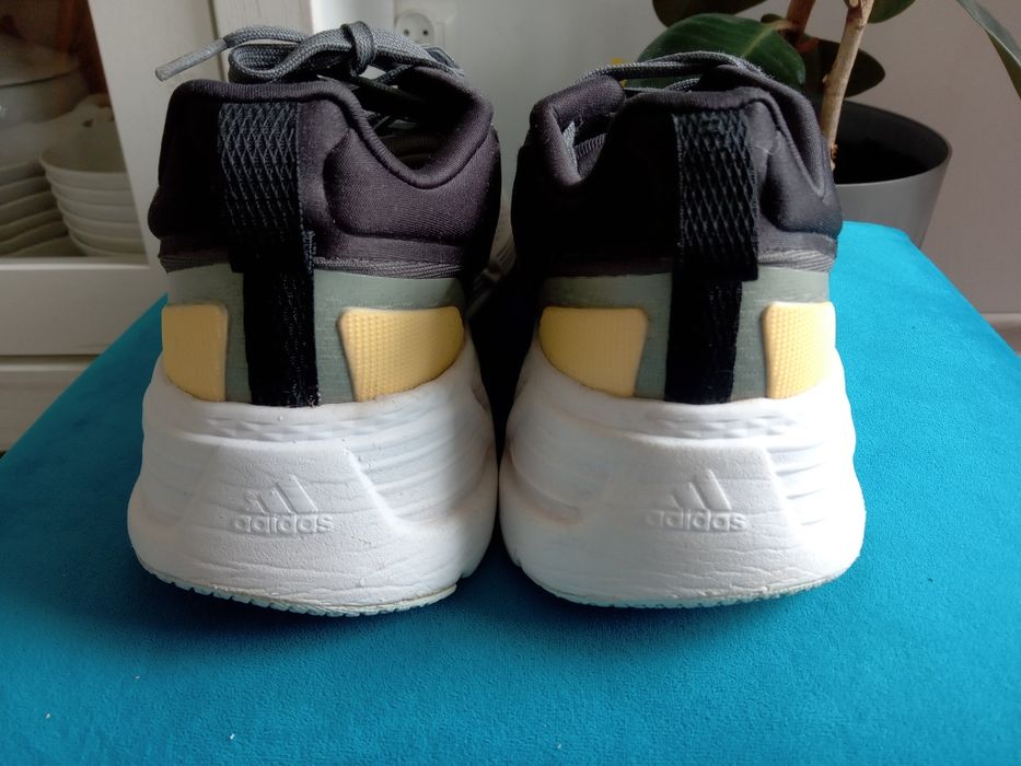 Adidas Questar buty sportowe 42