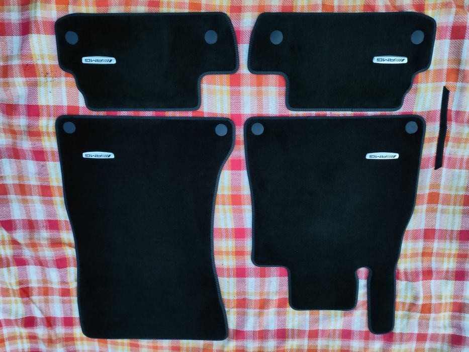 Oryginalne dywaniki Mercedes C217 A217 AMG