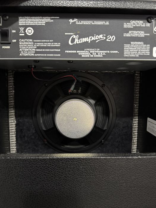 Amplificador Fender Champion 20