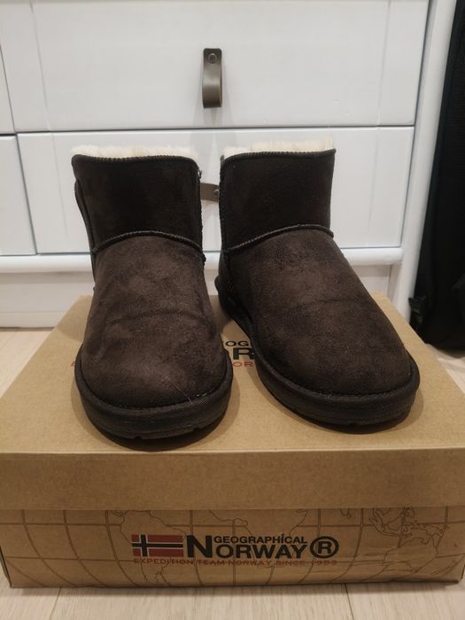 Botim de pêlo marca Norway novos