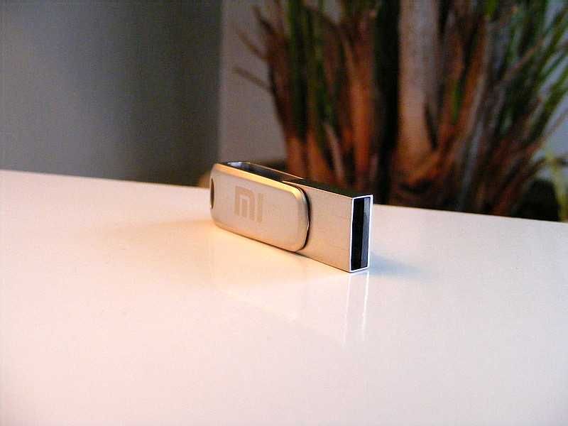 Nowy Pendrive Mi 2TB 2000 GB (srebrny, złącze USB i USB-C)