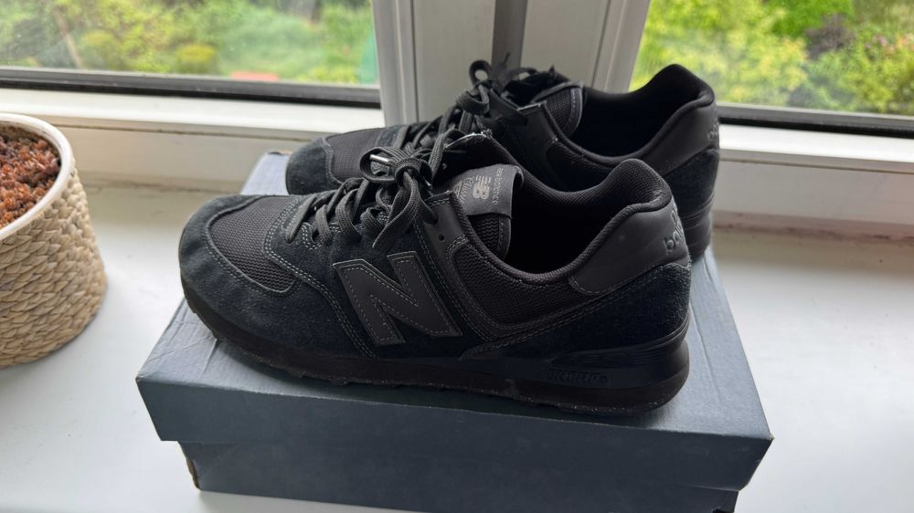 Buty New Balance ML574EVE - czarne 45