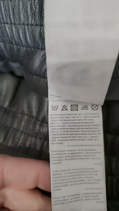 Spodnie z wysokim stanem eko skóra