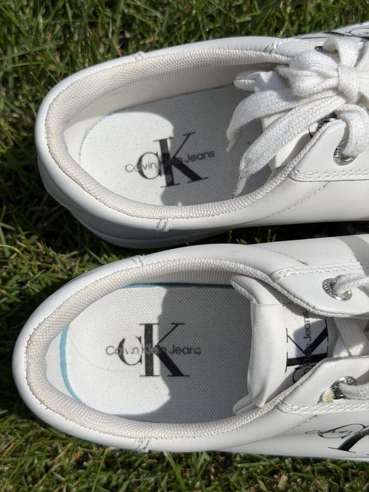 Кроссівки Calvin Klein білі 37 розмір