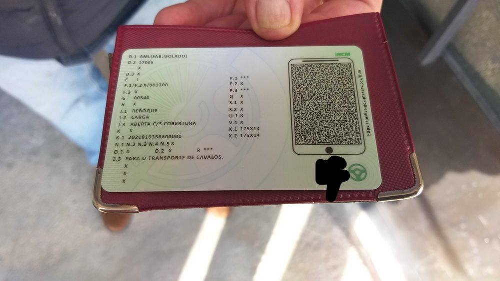 reboque de carga com ou sem cobertura