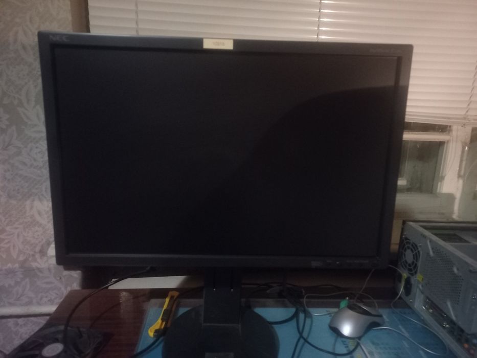 Монітор 22" NEC MultiSync E222W 1680x1050 DVI/VGA