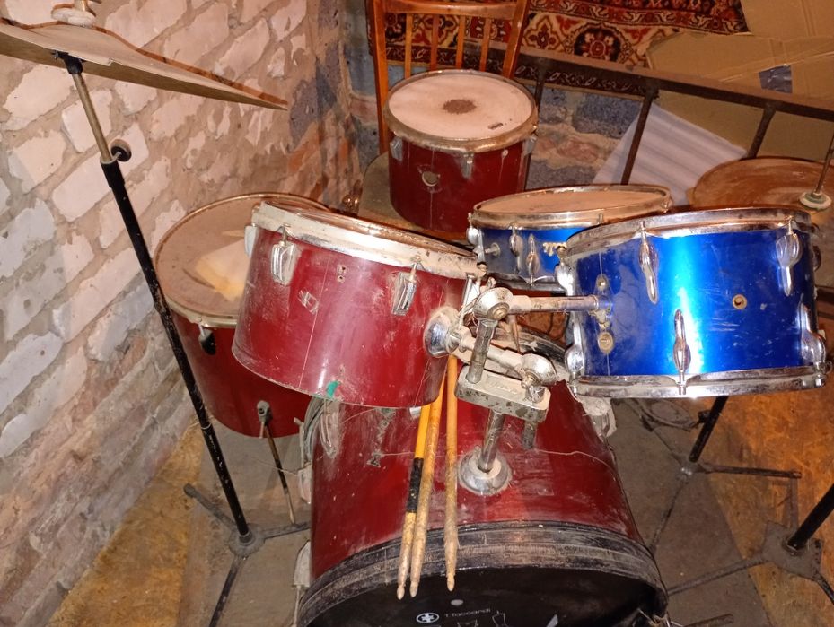 Барабани установка Аматі