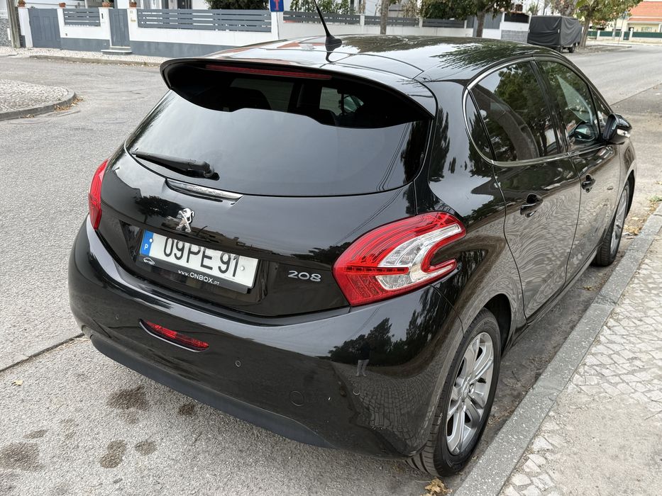 Peugeot 208 1.4 HDI Allure 68cv  excelente estado