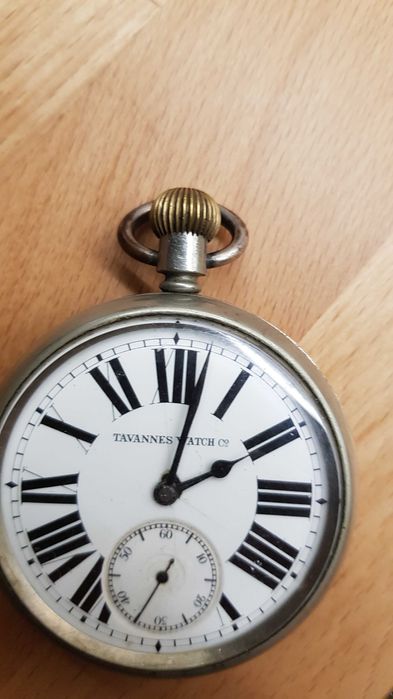 Kieszonkowy ogromny zegarek *Tavannes*