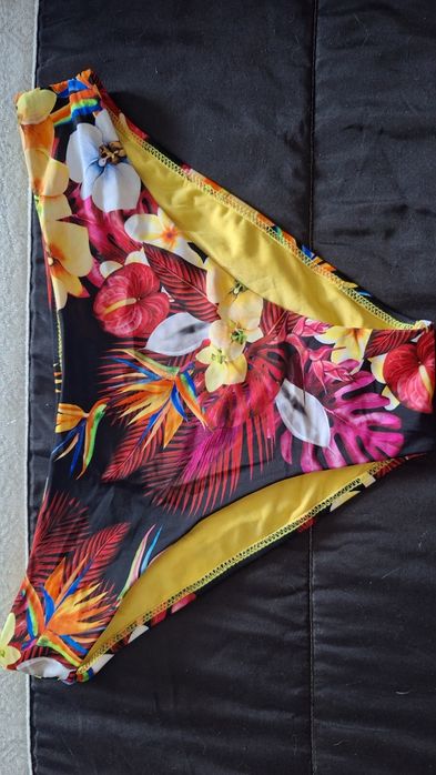Cueca de bikini estampada
