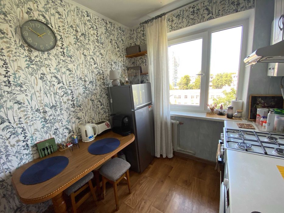 ПРОДАМ 3 кім. квартиру! СУПЕР - ЛОКАЦІЯ - Зарічанська! • ID 3318