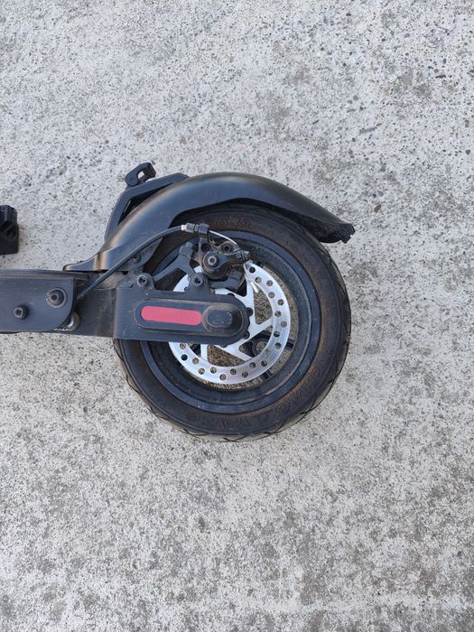 продається електросамокат на запчастини ducati pro 2+