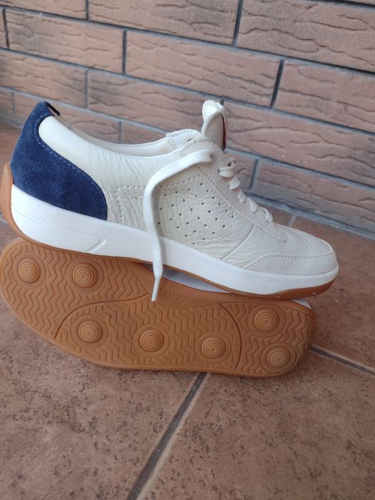 Półbuty Clarks roz 39 wkładka 25 cm
