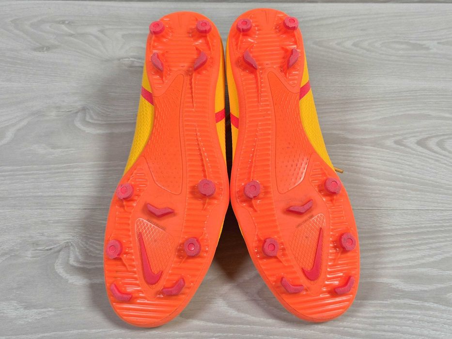 Футбольні бутси шипівки з носком Nike Phantom GT2 Club DF FG/MG оригінал, розмір 41