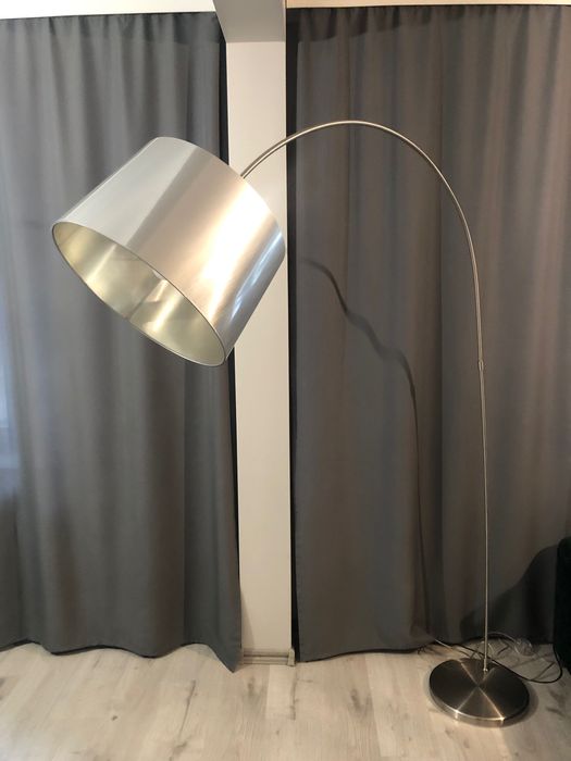 Lampa stojąca srebrna
