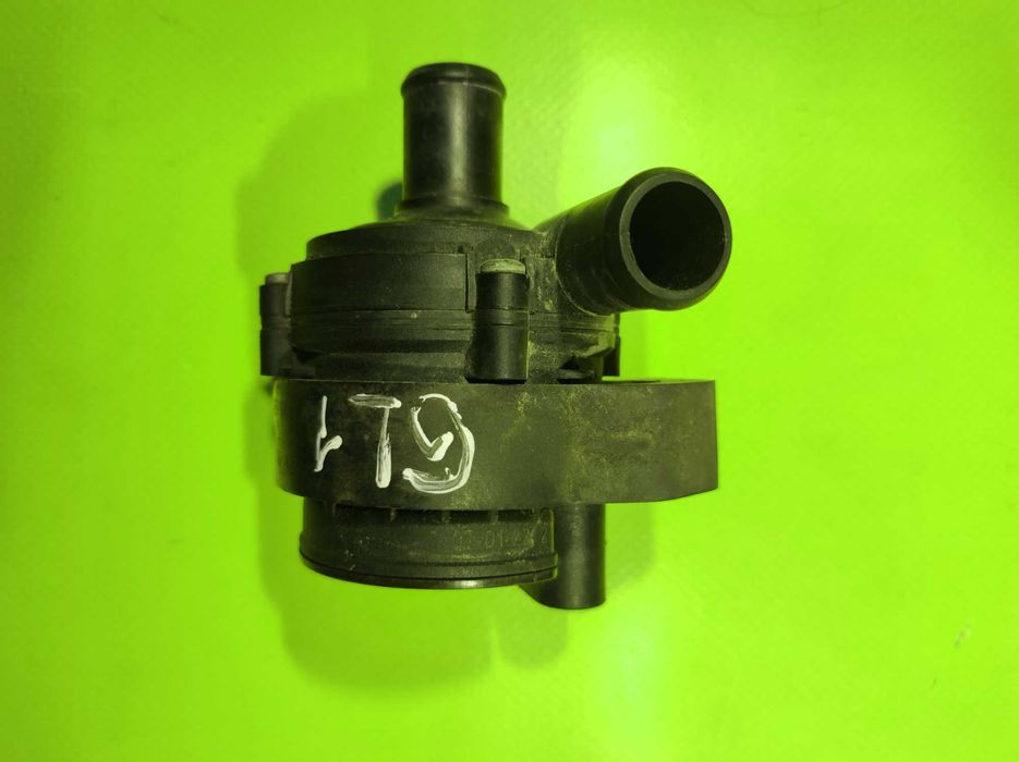 Водяная тосольная помпа Mercedes ML W164 GL X164 насос A0018356064
