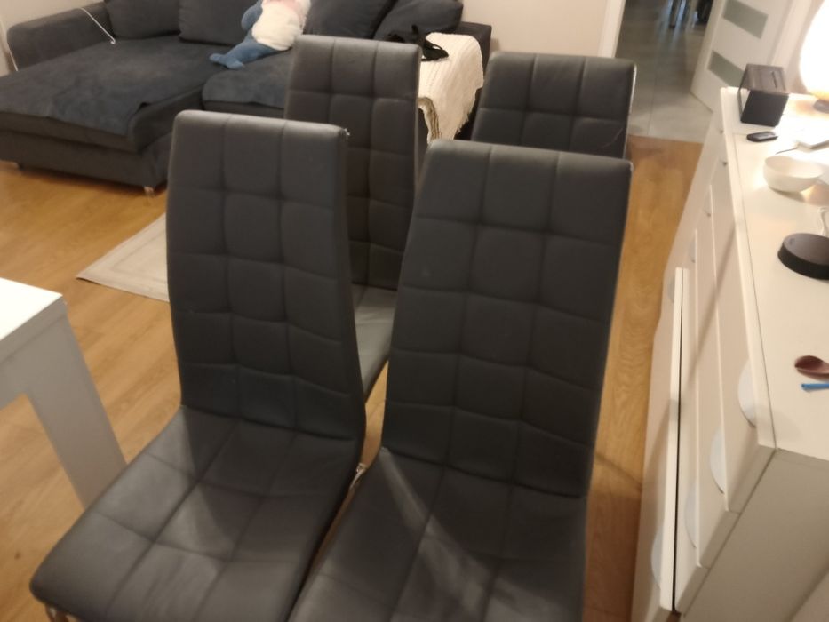 Zestaw 4 krzesel