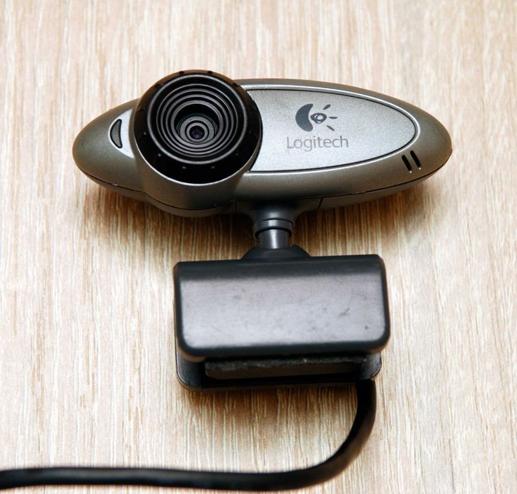 Веб-камера (Logitech).