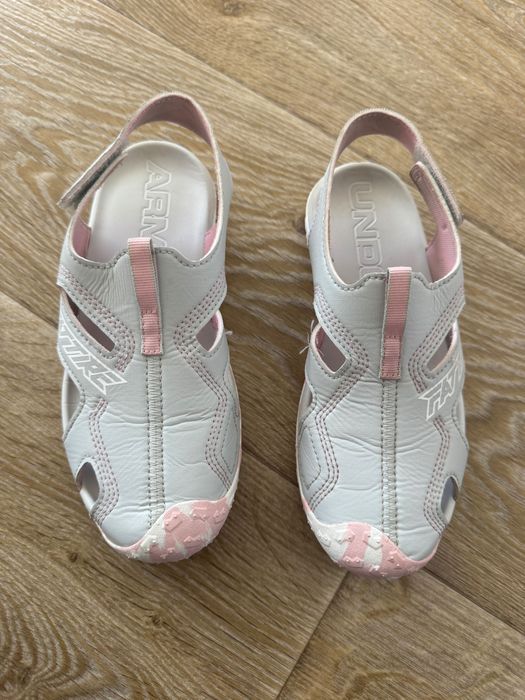 Босоніжки кросівки сандалі Under Armour