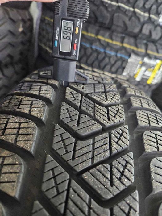 Диски в зборі VW 5/112 R17 6.5J ET38 dia 57.1mm + шини + колпаки