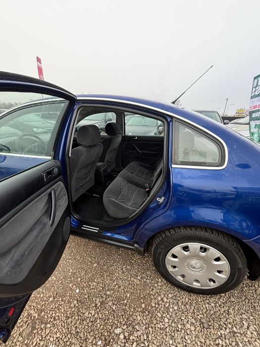 Na Sprzedaż Volkswagen Passat 2.0LPG/hak/klima/Święta Otwarte/bez rdzy