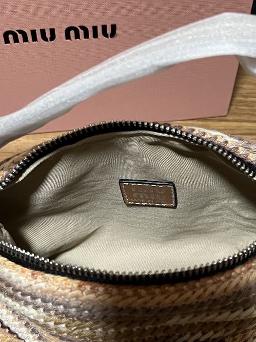 Стильна сумка miu miu