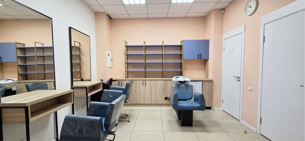 Продам салон краси у центрі міста (не приміщення)