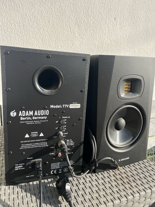 ADAM Audio T7V - par de monitores audio