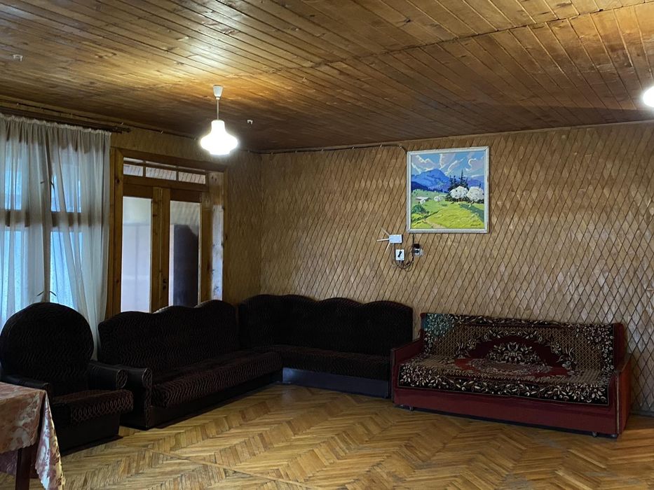 Готель "Смерековий край" в смт. Міжгір"я, Закарпатської області