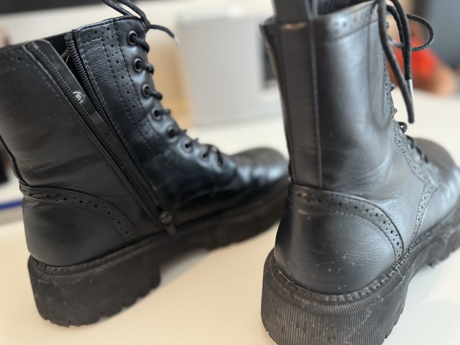 Buty Trapery - prawdziwa miekka skóra EUR39 stan idealny