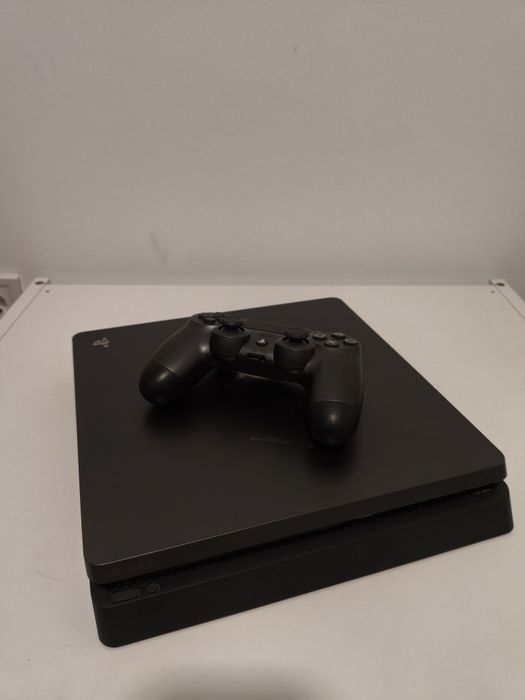 PlayStation 4 1tb edição days of play