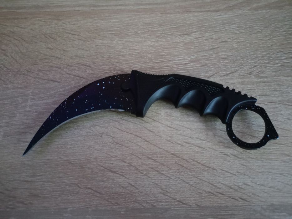 Nóż Karambit-Dark sky