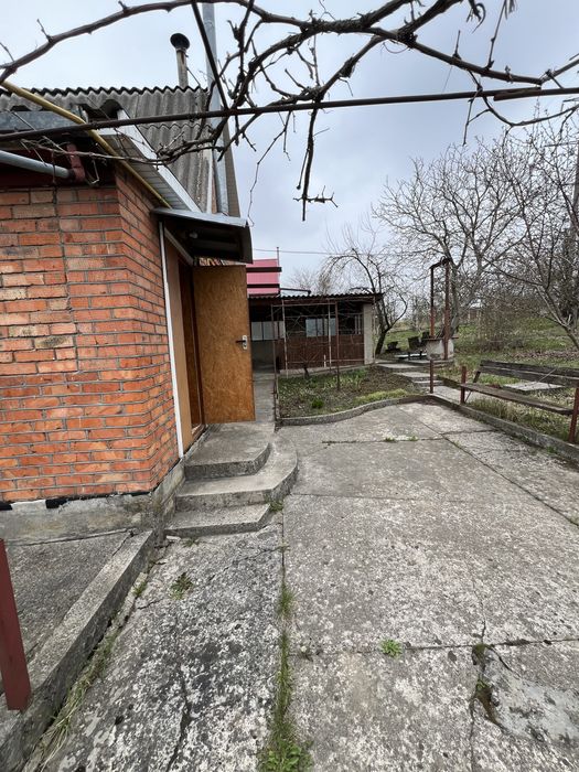 Продається дачний будинок, 10 км від міста