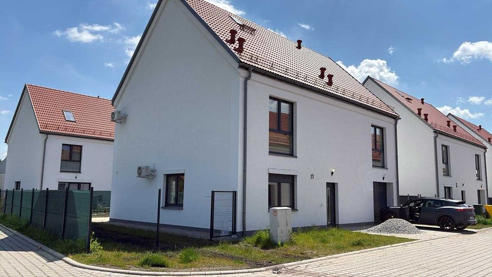 Dom wolnostojący do wynajęcia w Domasławiu