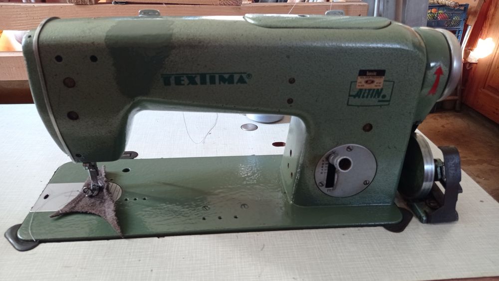 Швейна машина промислова TEXTIMA 8332/007 прямострочна: 4 200 грн ...