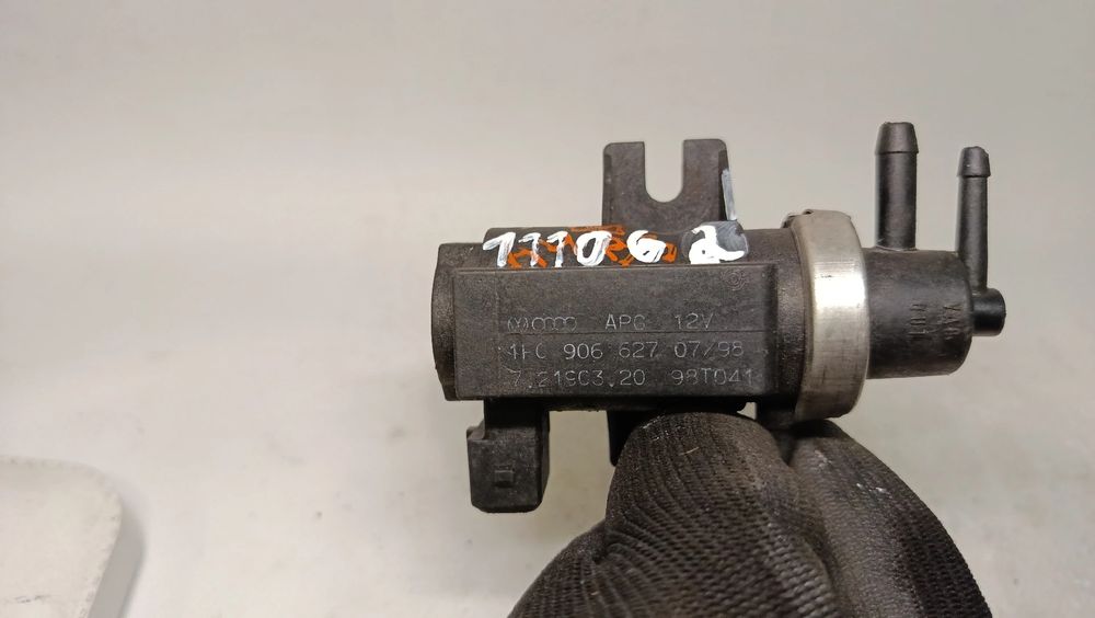 Válvula controlo de ar AUDI A4 (8D2, B5)