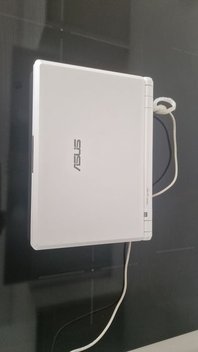Mini computador Asus