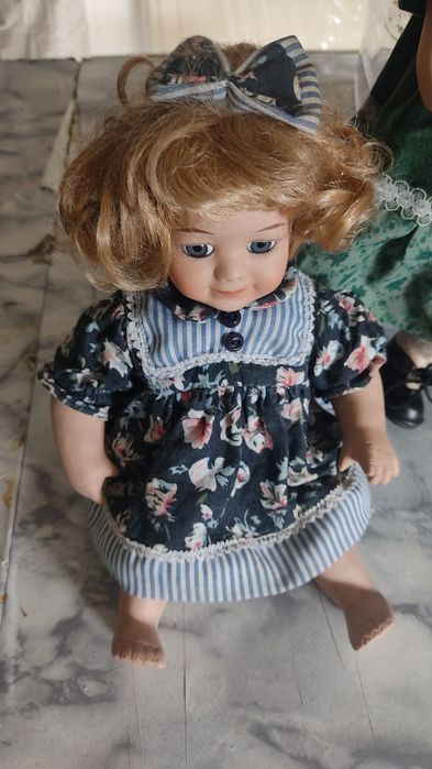 Bonecas de porcelana