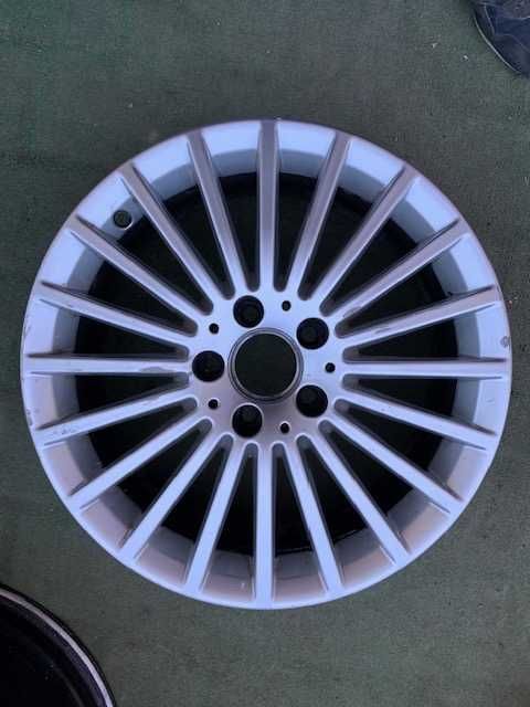 Felga pojedyncza 17 cali Mercedes GLA klasa AMG