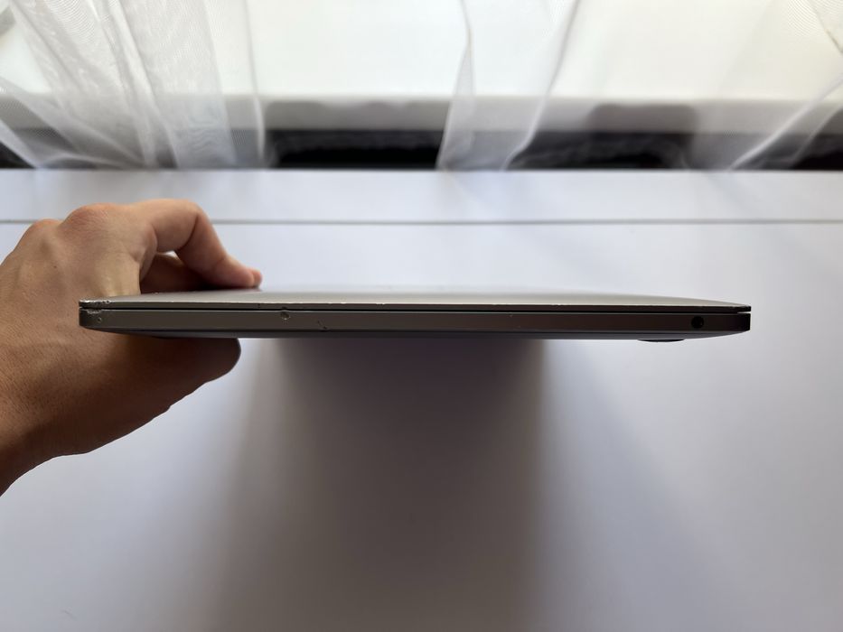 MacBook Pro 13 2020 i7/16/512gb Custom
