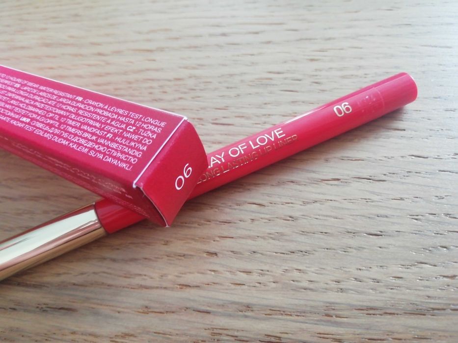 Maquilhagem e Acessórios64729423684354121