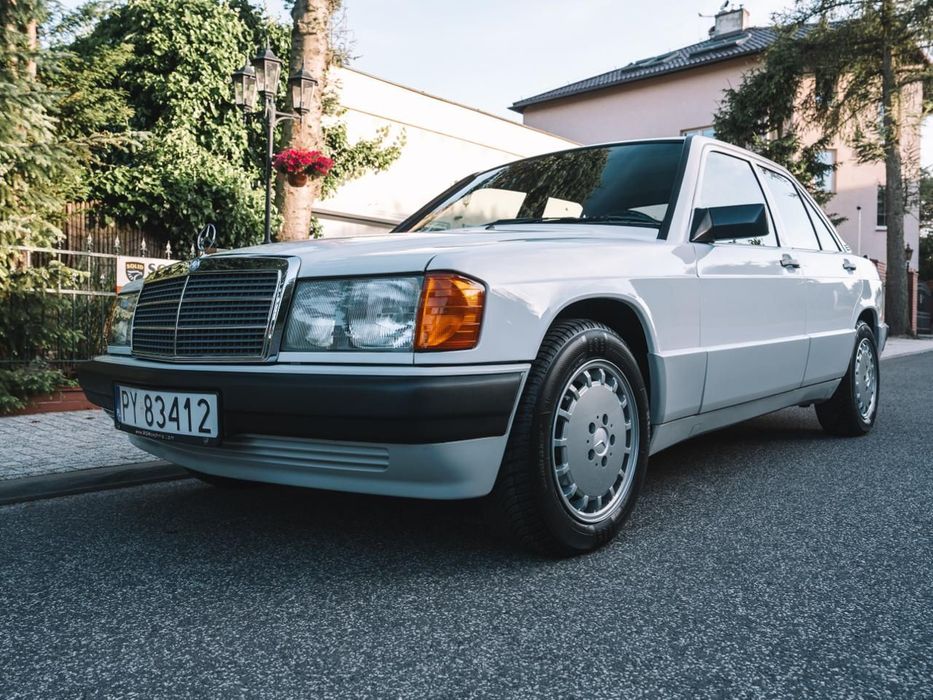 Mercedes-Benz W201 (190) Stan jak nowy-Igla, oryginalny przebieg , bezwypadkowy, automat