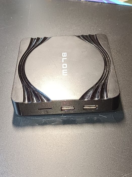 odtwarzacz multimedialny Smart TV Android Box marki Blow