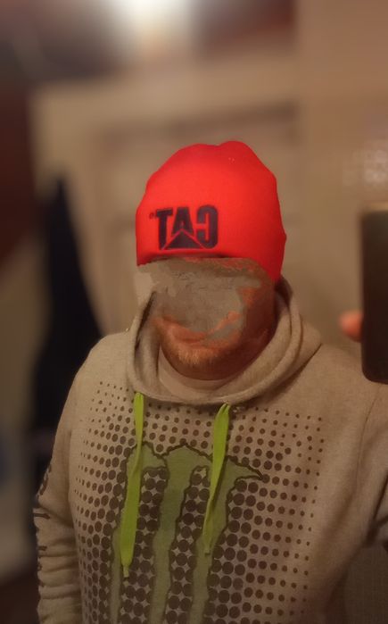 Шапка зимова  в'язана