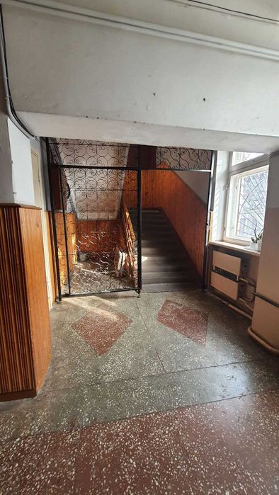 Оренда двоповерхової будівлі під будь-який вид діяльності