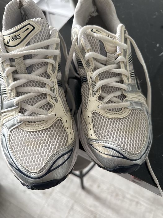Кросівки ASICS білі