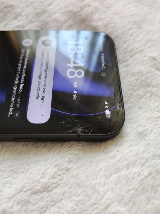 Google Pixel 9a  8/128gb w pełni sprawny rozbita szybka