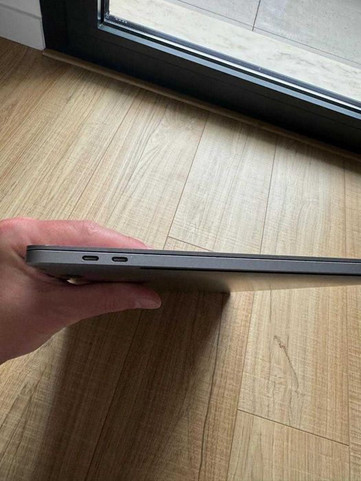 MacBook Pro 16, i7, 16GB, 512GB64283899576705123