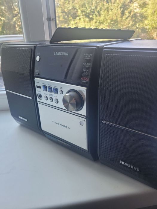 Музичний центр Samsung